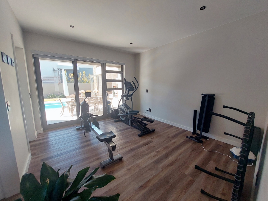 4 Bedroom Property for Sale in Oubaai Western Cape